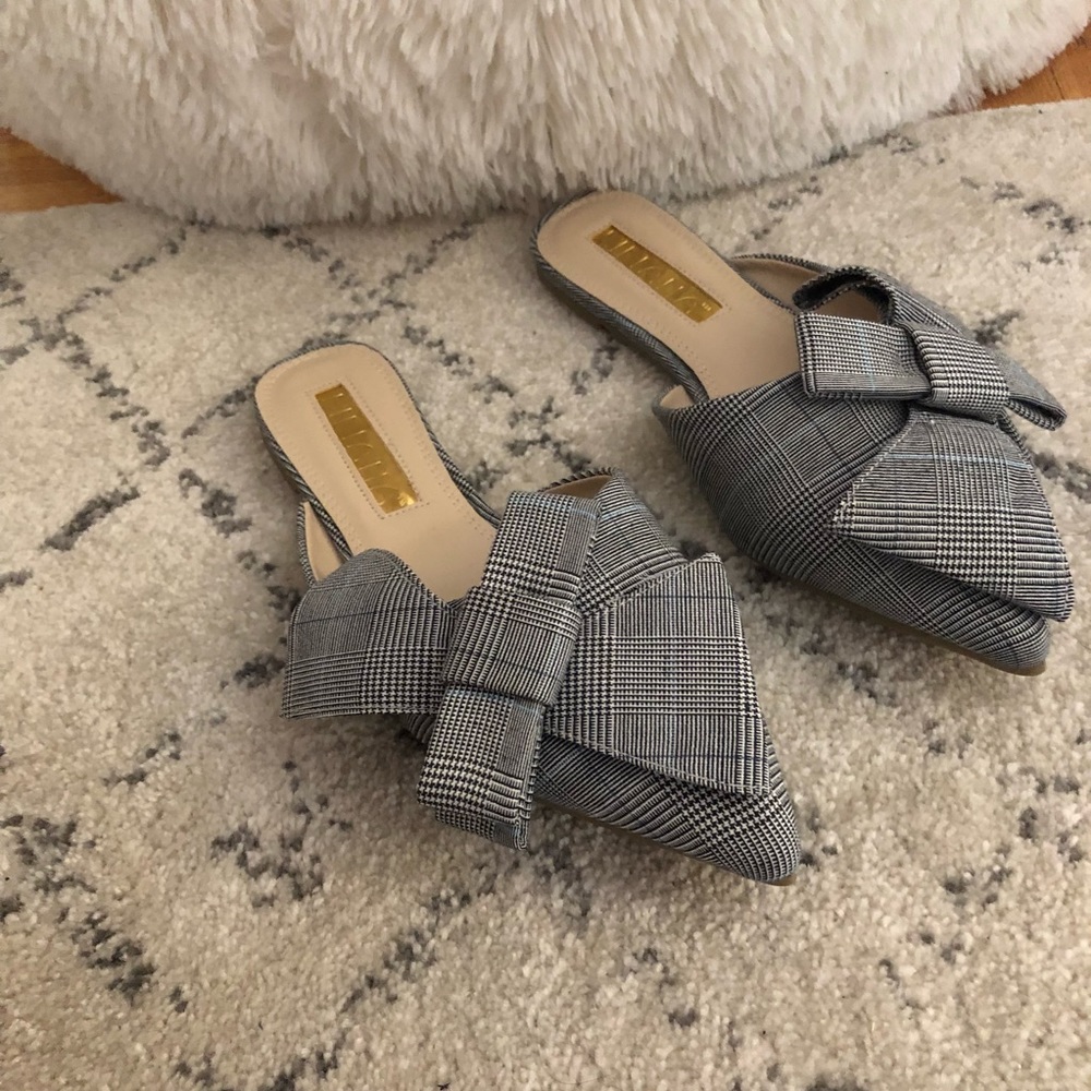 Lulus Checkered Slides - Picture 2 of 5